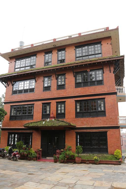 纳加尔果德大酒店 Baluwapati Deupur 外观 照片