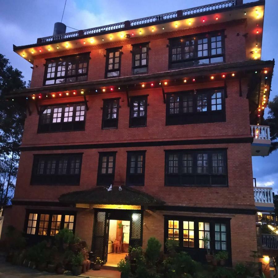 纳加尔果德大酒店 Baluwapati Deupur 外观 照片